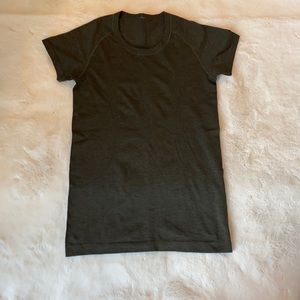 Lululemon Swiftly Shirt, 8. Dark Green